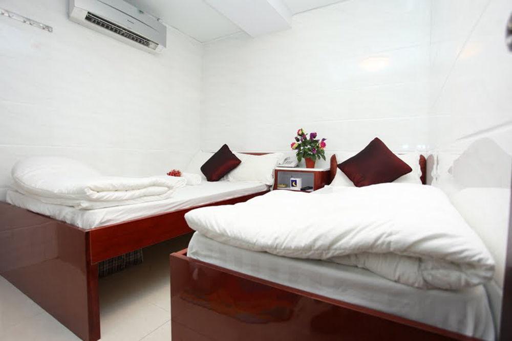 Reliance Inn Гонконг Экстерьер фото